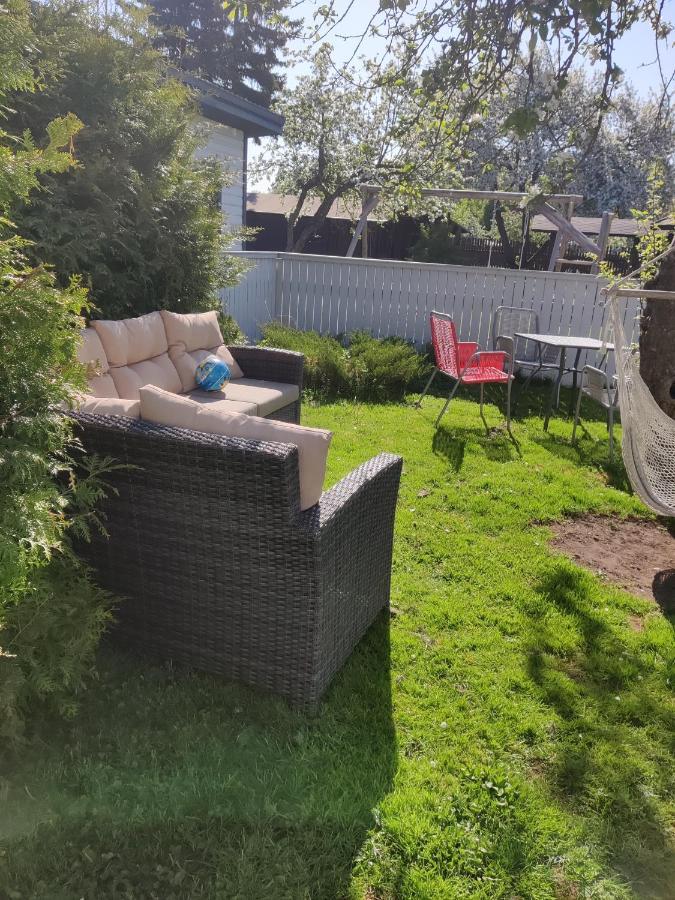 Karjamaa Apartment - Garden, Free Parking, Air Conditioning Pärnu Dış mekan fotoğraf